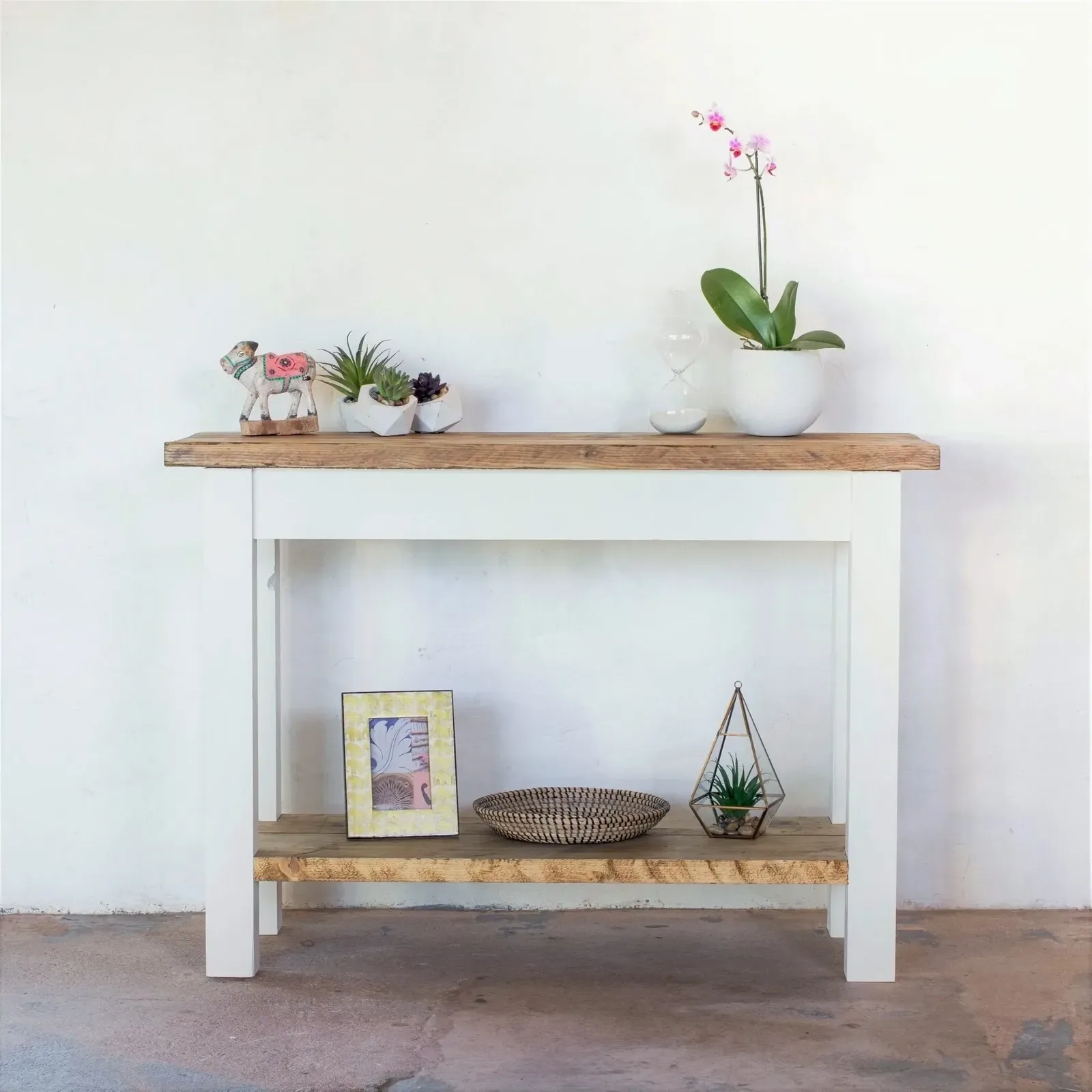 Scullery console table with a shelf